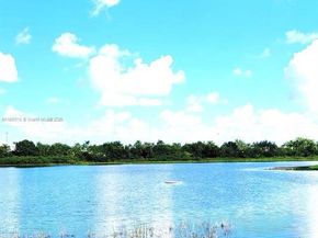 655 SW 111th Way 102, Pembroke Pines FL 33025