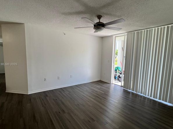 655 SW 111th Way 102, Pembroke Pines FL 33025