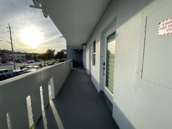 1445 Atlantic Shores Blvd 202, Hallandale Beach FL 33009