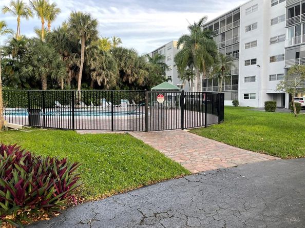 1445 Atlantic Shores Blvd 202, Hallandale Beach FL 33009