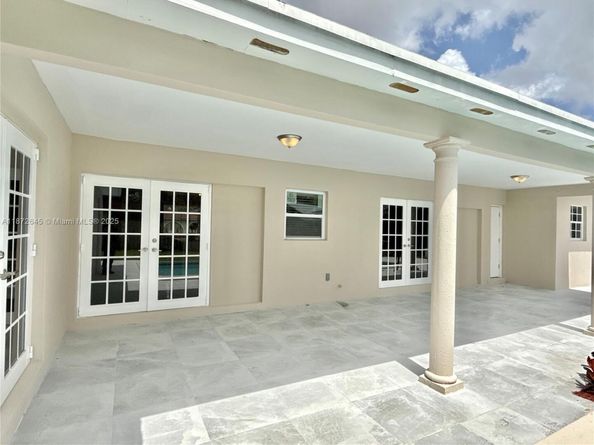7480 NW 14th St, Plantation FL 33313