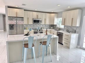 7480 NW 14th St, Plantation FL 33313