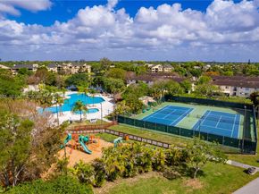 6724 SW 114th Pl E, Miami FL 33173