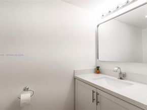 6724 SW 114th Pl E, Miami FL 33173