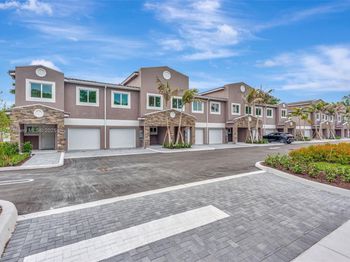1559 NW 94TH Way