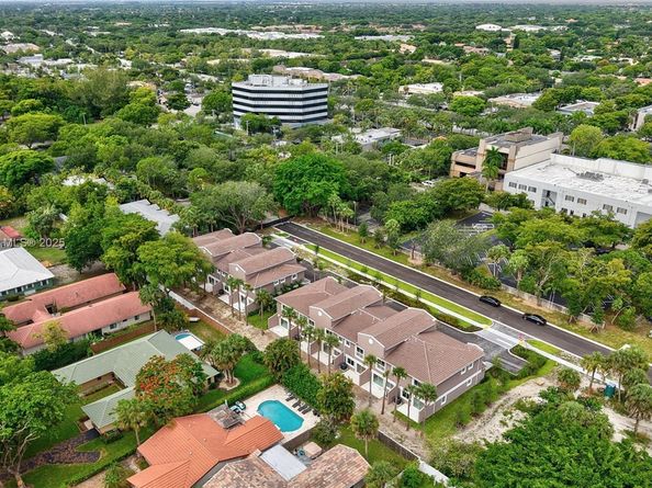 1559 NW 94TH Way 08, Coral Springs FL 33071