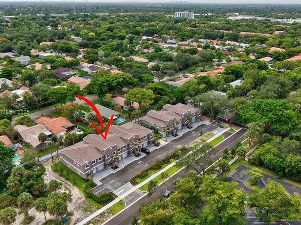 1559 NW 94TH Way 08, Coral Springs FL 33071