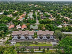 1559 NW 94TH Way 08, Coral Springs FL 33071