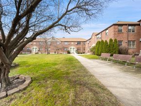 246-29 57th Drive B110, Douglaston NY 11362