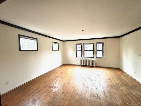 119 Chestnut Street, Garden City NY 11530