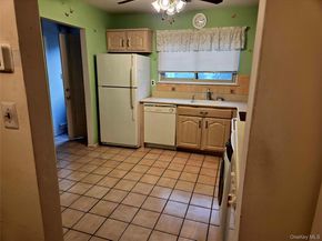 650 Newbridge Road 36, East Meadow NY 11554