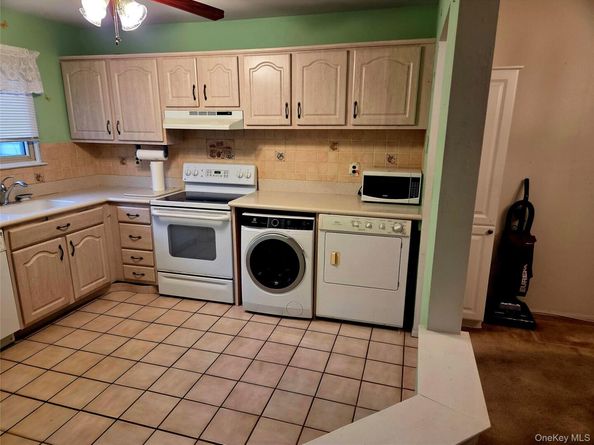 650 Newbridge Road 36, East Meadow NY 11554