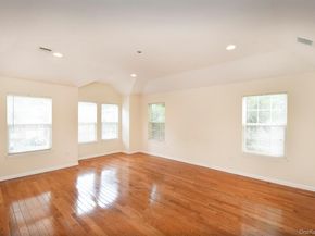 34 Dunes Lane, Port Washington NY 11050