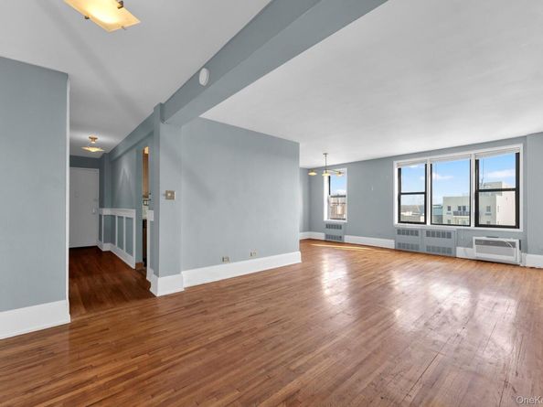 2015 Saint Paul Avenue 6I, Bronx NY 10461