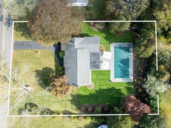 920 Pine Neck Road, Southold NY 11971