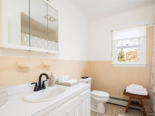 920 Pine Neck Road, Southold NY 11971