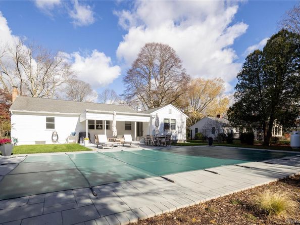 920 Pine Neck Road, Southold NY 11971