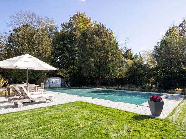 920 Pine Neck Road, Southold NY 11971