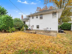 3651 Woodbridge Lane N, Wantagh NY 11793