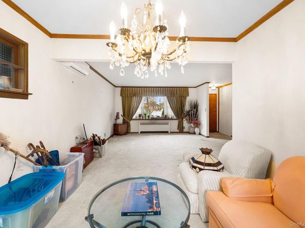 3651 Woodbridge Lane N, Wantagh NY 11793