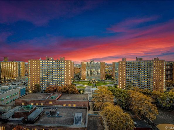 61-25 97th Street 15F, Rego Park NY 11374