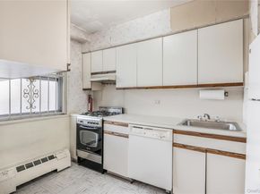 61-25 97th Street 15F, Rego Park NY 11374