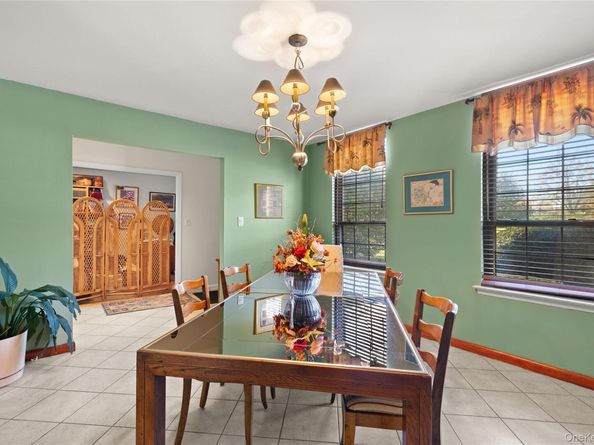 183 Captains Way, Bay Shore NY 11706