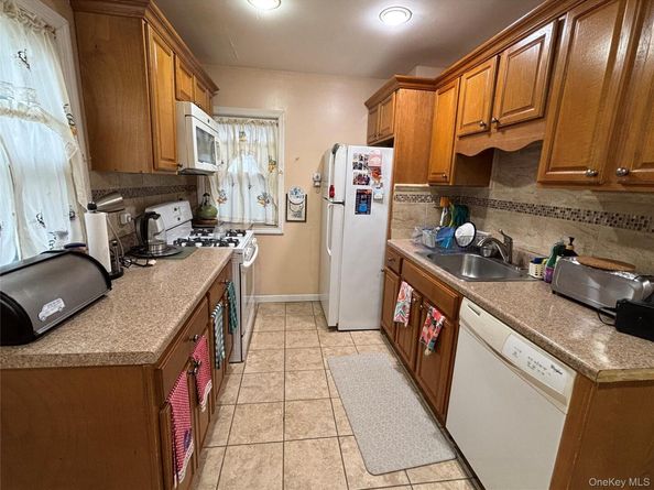 107-09 221st Street, Queens Village NY 11429