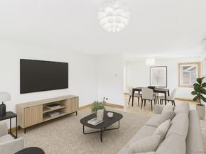 51-10 Little Neck Pkwy, Little Neck NY 11362