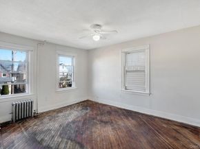 114-42 211th St, Cambria Heights NY 11411