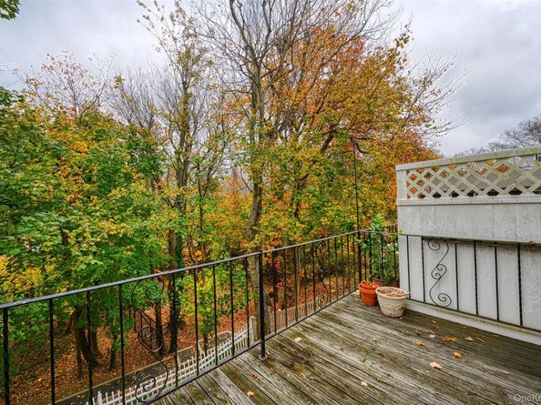 7 Harbour Lane 5B, Oyster Bay NY 11771