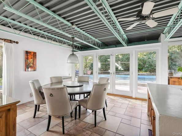 162 Middle Line, Southampton NY 11968