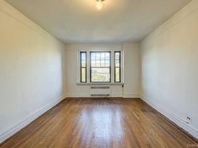 109-14 Ascan Avenue 4J, Forest Hills NY 11375