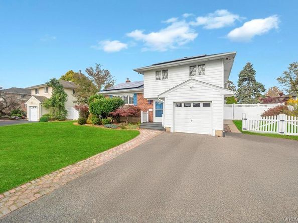 19 Summit Street, Hicksville NY 11801