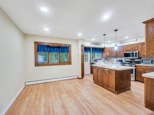 19 Summit Street, Hicksville NY 11801