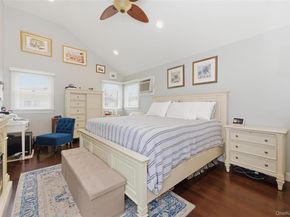 42 Homecrest Court, Oceanside NY 11572