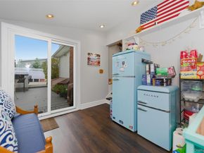 42 Homecrest Court, Oceanside NY 11572