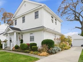 42 Homecrest Court, Oceanside NY 11572