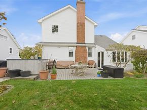 42 Homecrest Court, Oceanside NY 11572