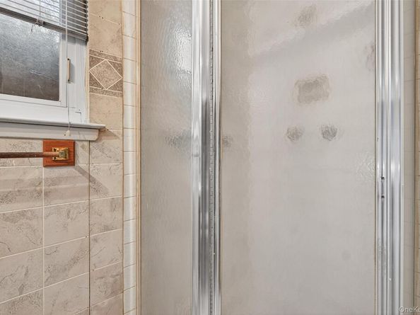 5 Julia Circle, East Setauket NY 11733