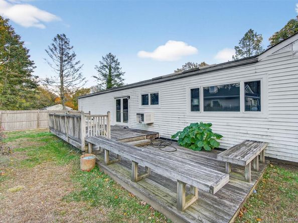 5 Julia Circle, East Setauket NY 11733