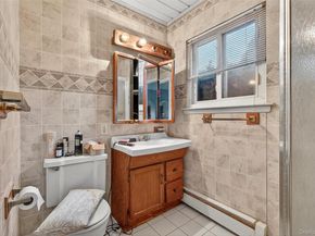 5 Julia Circle, East Setauket NY 11733