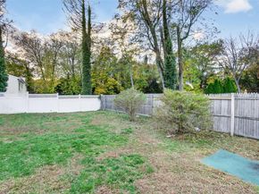 5 Julia Circle, East Setauket NY 11733