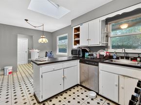 5 Julia Circle, East Setauket NY 11733