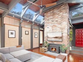 270 Sachem Hill Place, Saint James NY 11780