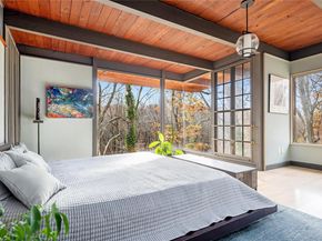 270 Sachem Hill Place, Saint James NY 11780