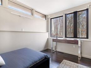 270 Sachem Hill Place, Saint James NY 11780