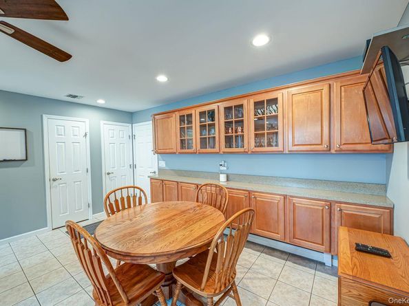 68 Vineyard Way, Aquebogue NY 11931