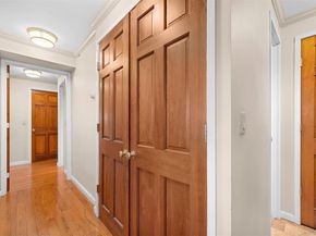 141 Great Neck Road 2G, Great Neck NY 11021