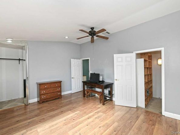 ONE ANCHORAGE Way 1408, Freeport NY 11520